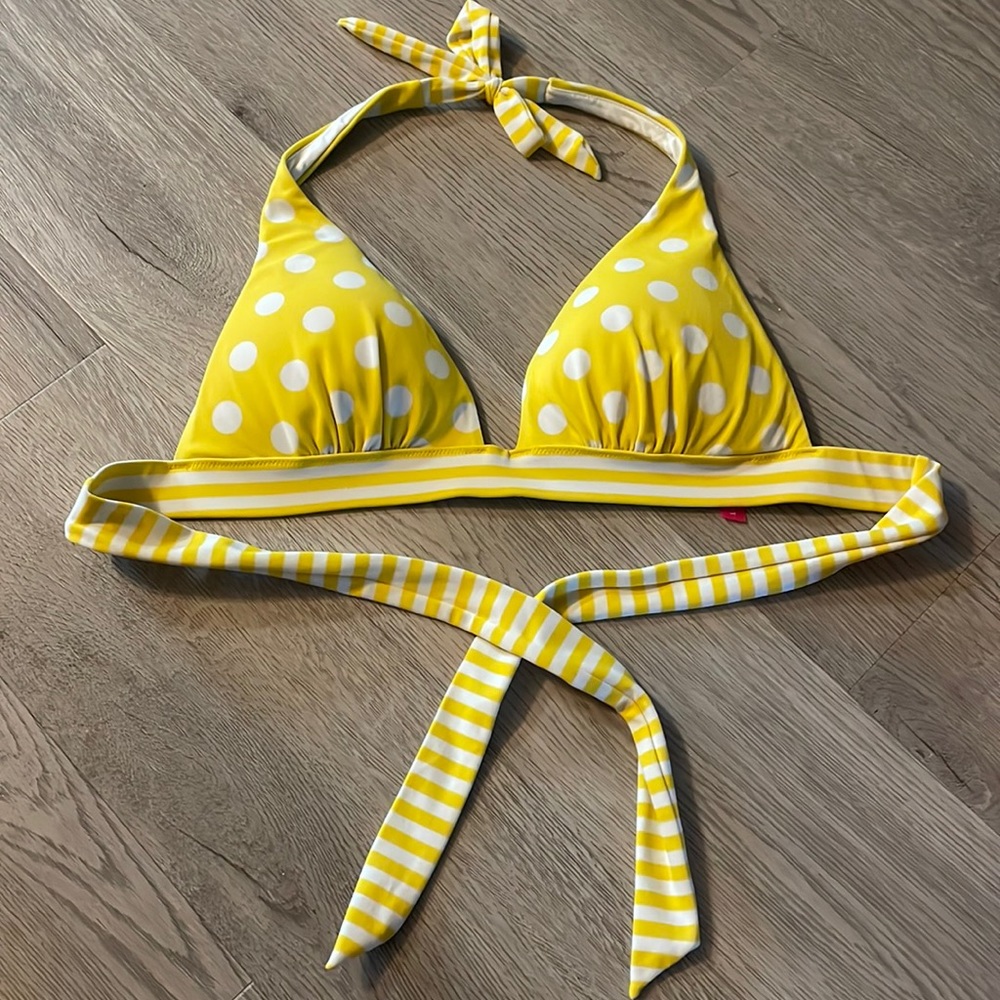 Victoria’s secret polka dot yellow bikini top